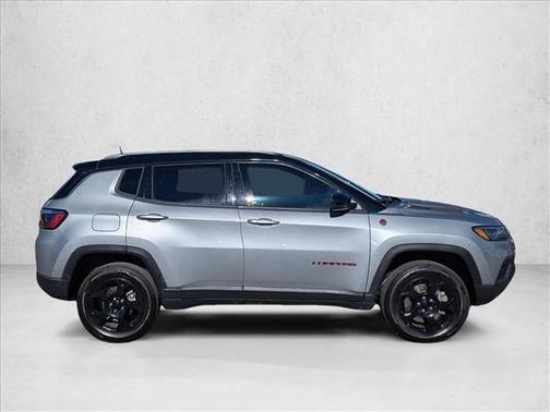 2023 Jeep Compass Trailhawk
