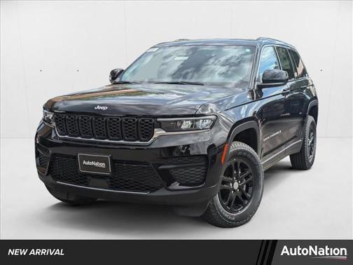 2025 Jeep Grand Cherokee Laredo