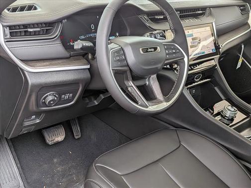Velvet Red Pearlcoat 2026 Jeep Grand Cherokee L Limited