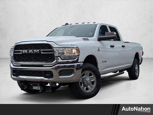 2022 RAM 2500 Tradesman Crew Cab 4x4 8' Box