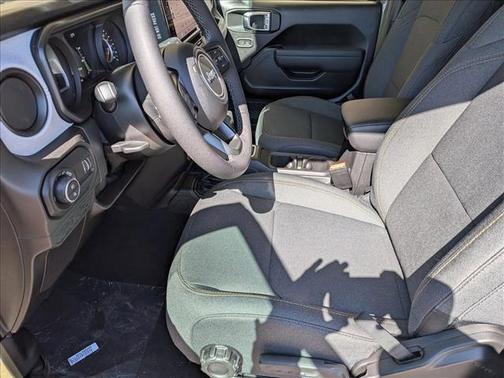 2026 Jeep Gladiator Willys 4x4