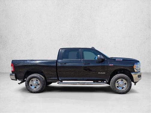 2021 RAM 2500 Big Horn Crew Cab 4x4 6'4' Box