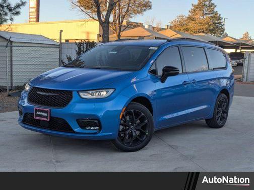 2026 Chrysler Pacifica L