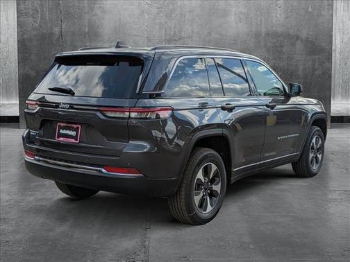 2025 Jeep Grand Cherokee 4xe Base