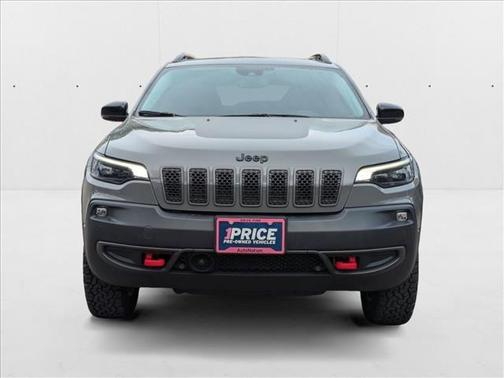 2023 Jeep Cherokee Trailhawk