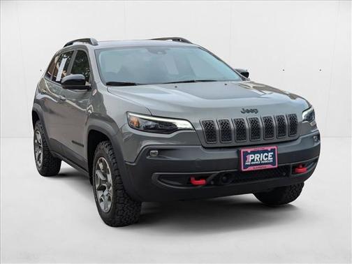 2023 Jeep Cherokee Trailhawk