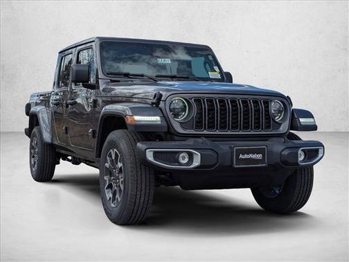 Granite Crystal Metallic Clearcoat 2026 Jeep Gladiator Sahara 4x4