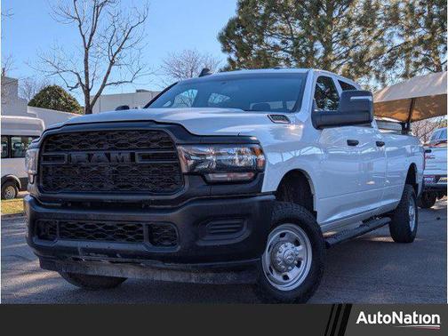 2023 RAM 2500 Tradesman Crew Cab 4x4 8' Box