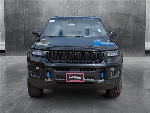 2025 Jeep Grand Cherokee 4xe Trailhawk