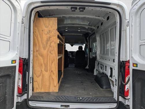 2022 Ford Transit-250 Base