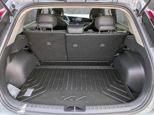 2023 Kia Niro Touring