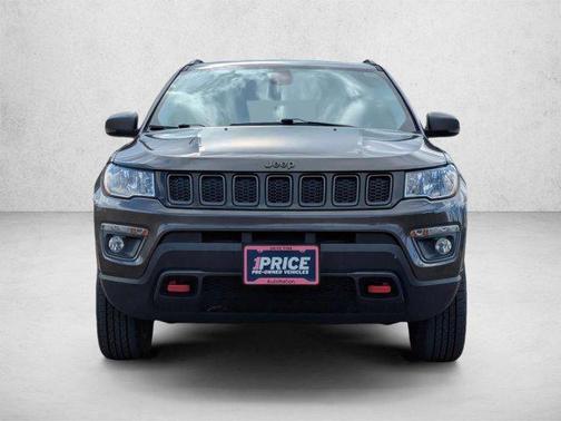 Granite Crystal Metallic Clearcoat 2018 Jeep Compass Trailhawk