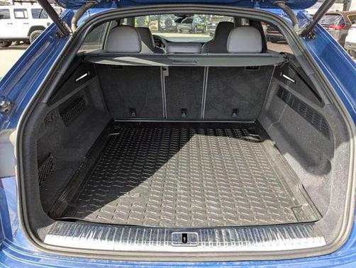 Ascari Blue Metallic 2025 Audi SQ8 4.0T Premium Plus