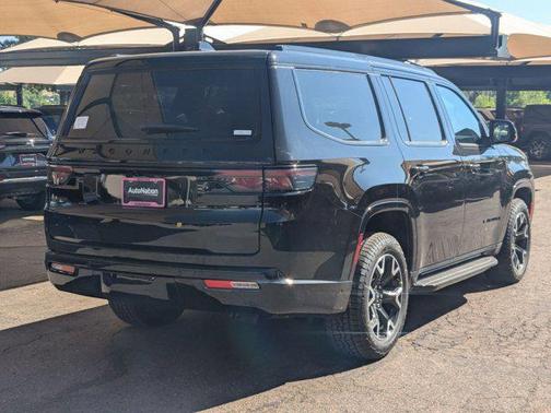 2025 Jeep Wagoneer Series II Overland