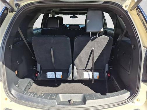 Platinum Dune Metallic Tri-Coat 2018 Ford Explorer XLT