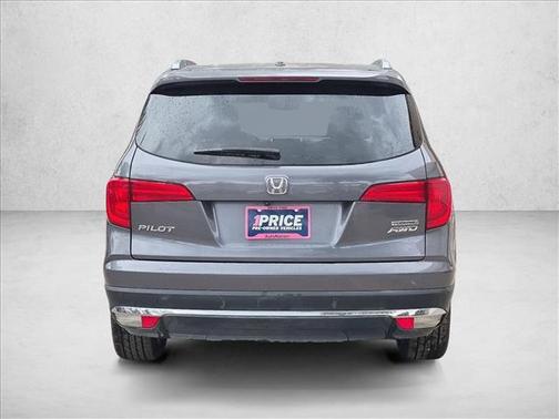 Gray 2018 Honda Pilot Touring