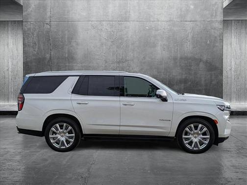 2022 Chevrolet Tahoe 4WD High Country