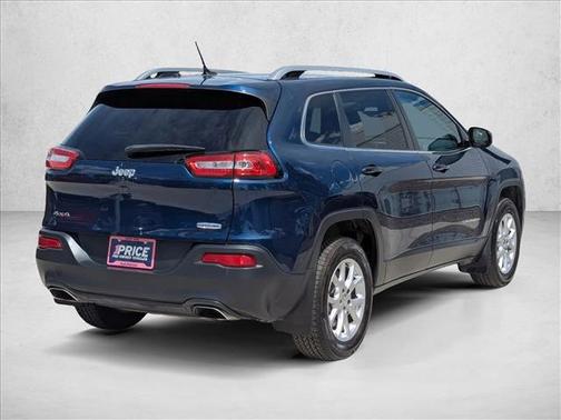 Patriot Blue Pearlcoat 2018 Jeep Cherokee Latitude