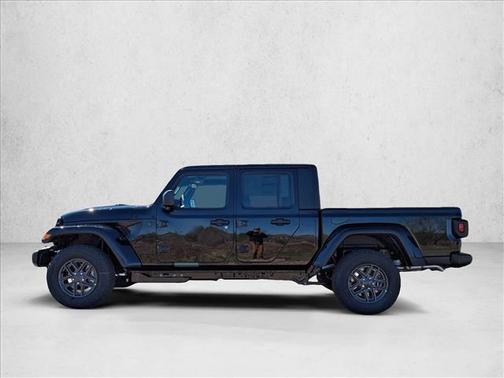 Black Clearcoat 2026 Jeep Gladiator Sport S