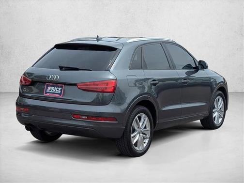 Manhattan Gray Metallic 2018 Audi Q3 2.0T Premium