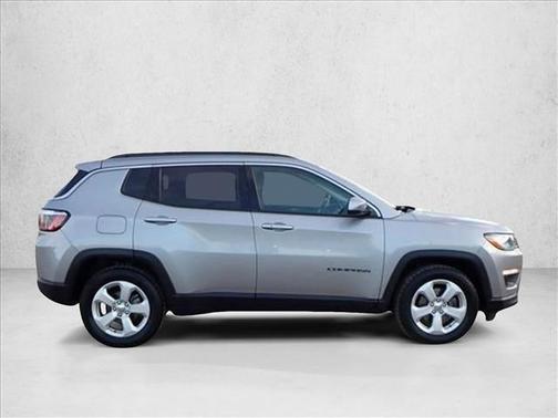 Billet Silver Metallic Clearcoat 2018 Jeep Compass Latitude