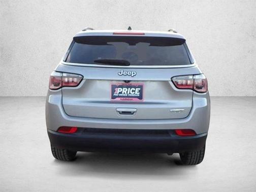 Billet Silver Metallic Clearcoat 2018 Jeep Compass Latitude