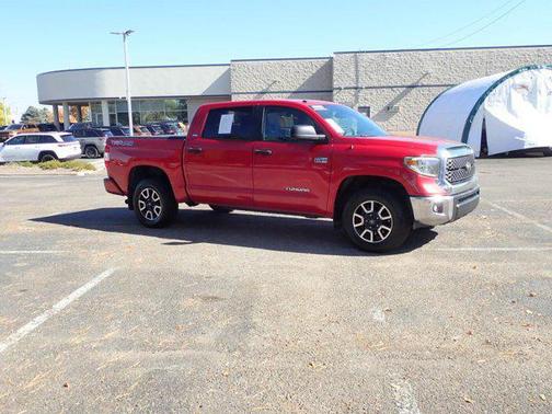 Barcelona Red Metallic 2018 Toyota Tundra SR5
