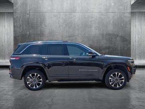 2023 Jeep Grand Cherokee Overland