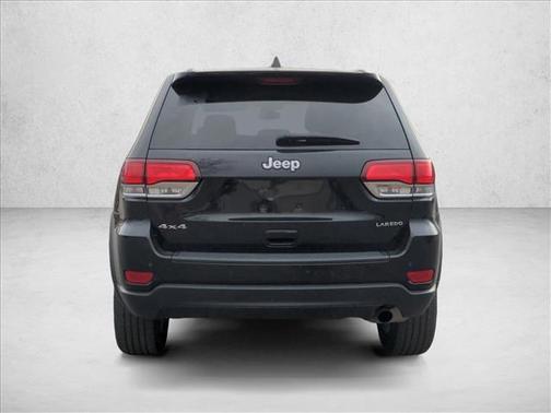 2022 Jeep Grand Cherokee Laredo