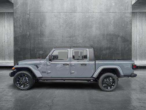 2025 Jeep Gladiator Nighthawk