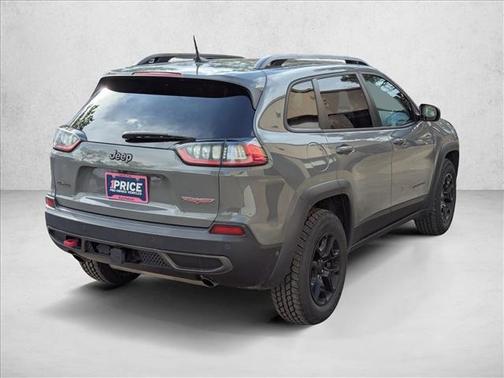 Sting-Gray Clearcoat 2019 Jeep Cherokee Trailhawk Elite
