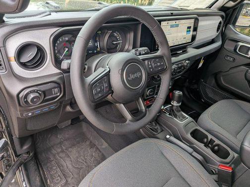 2025 Jeep Wrangler 4xe Willys