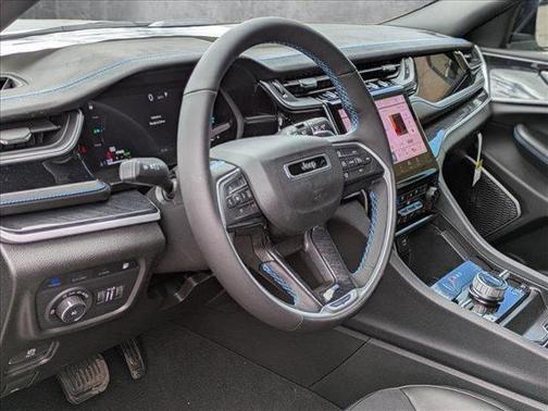 2025 Jeep Grand Cherokee 4xe Trailhawk