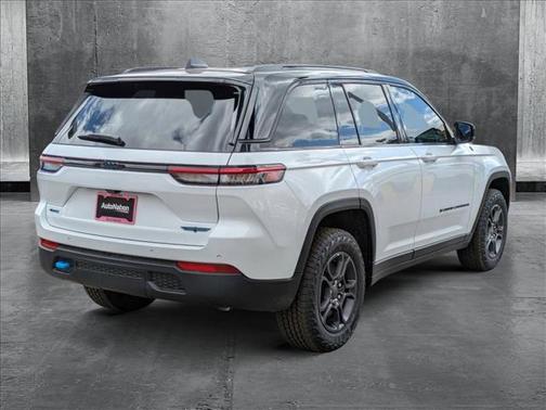 2025 Jeep Grand Cherokee 4xe Trailhawk