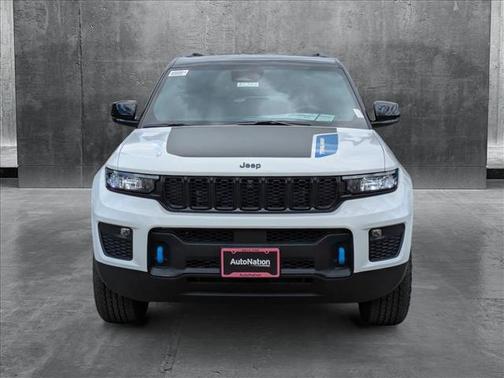 2025 Jeep Grand Cherokee 4xe Trailhawk