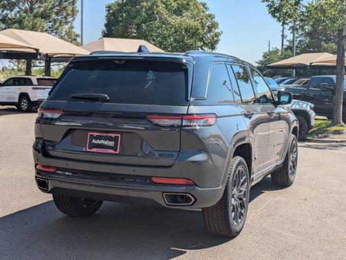 2025 Jeep Grand Cherokee Summit