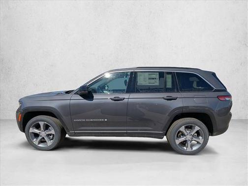 Baltic Gray Metallic Clearcoat 2026 Jeep Grand Cherokee Limited
