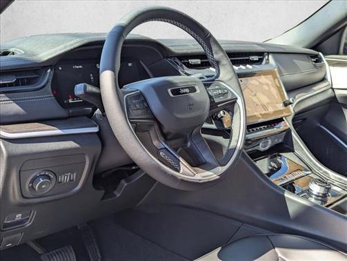 Baltic Gray Metallic Clearcoat 2026 Jeep Grand Cherokee Limited