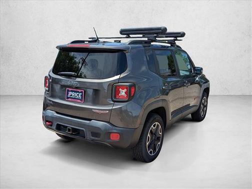 Granite Crystal Metallic Clearcoat 2017 Jeep Renegade Trailhawk