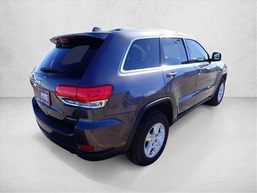 Granite Crystal Metallic Clearcoat 2016 Jeep Grand Cherokee Laredo