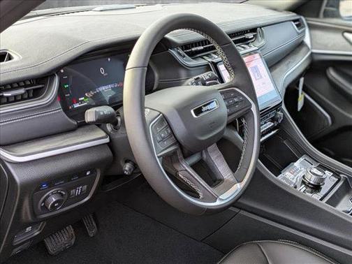 2025 Jeep Grand Cherokee 4xe Anniversary Edition