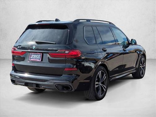 Black Sapphire Metallic 2021 BMW X7 xDrive40i