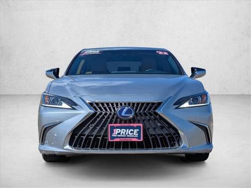 Iridium 2022 Lexus ES 300h Base