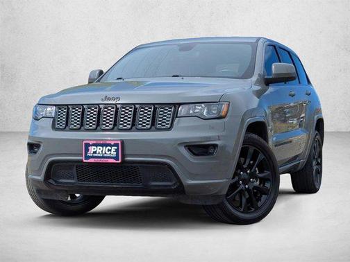 Sting-Gray Clearcoat 2022 Jeep Grand Cherokee Laredo