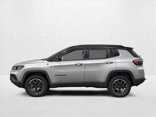 Silver Zynith Metallic Clearcoat 2026 Jeep Compass Trailhawk