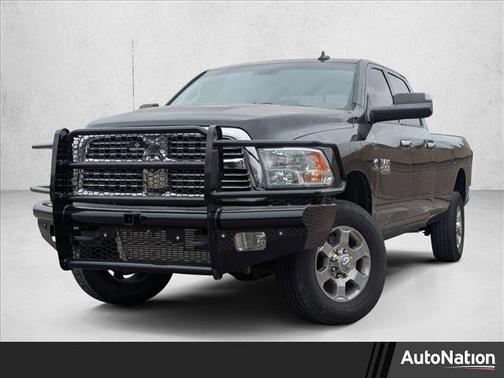 2017 RAM 2500 Big Horn Crew Cab 4x4 8' Box