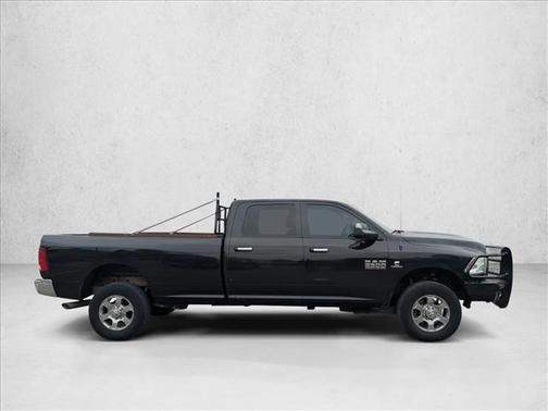 2017 RAM 2500 Big Horn Crew Cab 4x4 8' Box