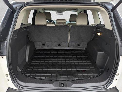 White Platinum Metallic Tri-Coat 2015 Ford Escape Titanium