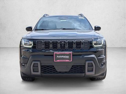 Diamond Black Crystal Pearlcoat 2026 Jeep Cherokee Overland