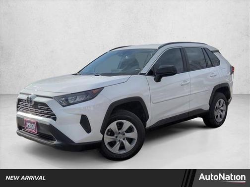 2020 Toyota RAV4 LE